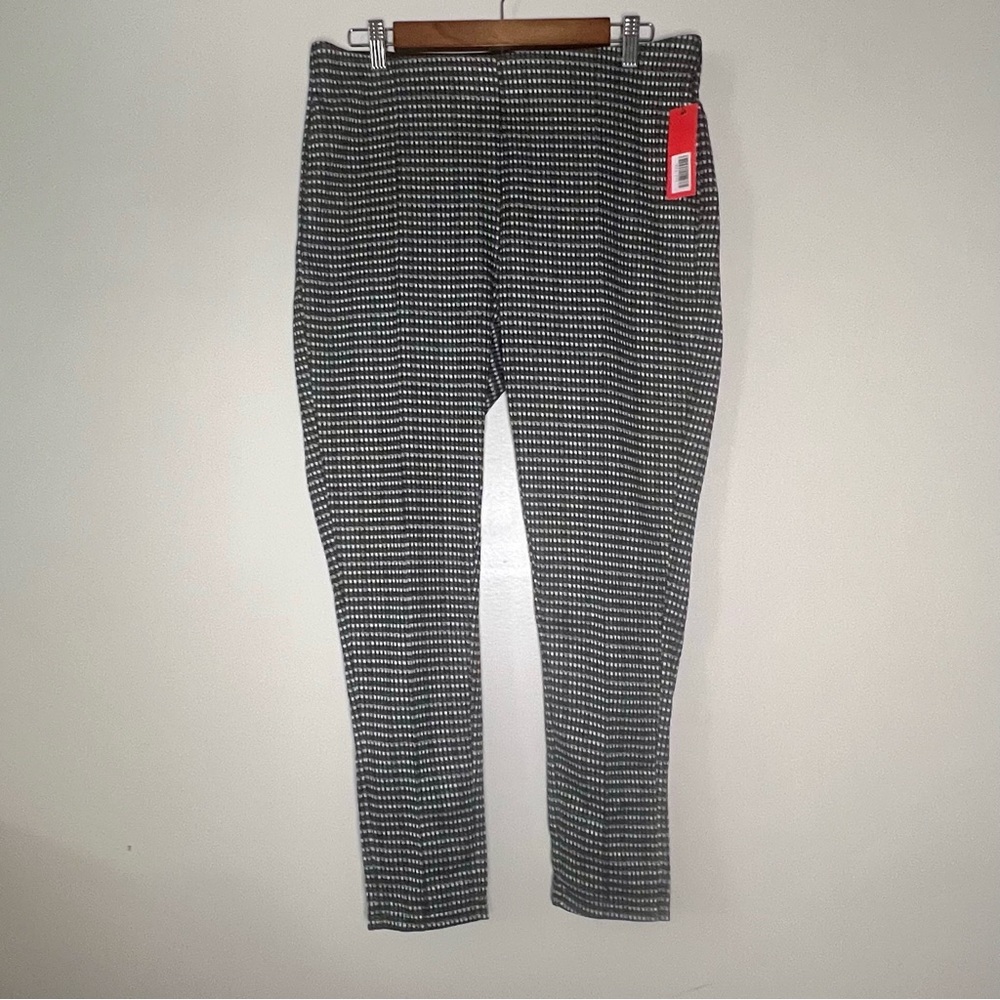 NWT - Maze Collection Pull On Pants